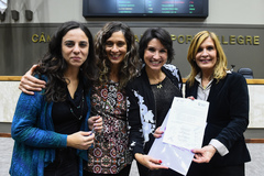 Fernanda Melchionna (e), Sofia Cavedon, Comandante Nádia (presidenta) e Mônica Leal (d) integram a Procuradoria da Mulher