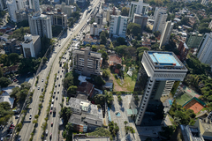 Vista aérea da cidade de Porto Alegre