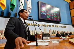 Alexandre Abreu pediu apoio do Legislativo contra manutenção do efeito cascata Foto: Elson Sempé Pedroso/CMPA