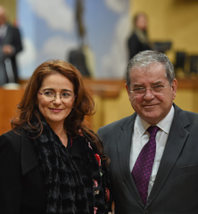 Rosa Ângela junto ao proponente da homenagem, Idenir Cecchim Foto: Tonico Alvares/CMPA