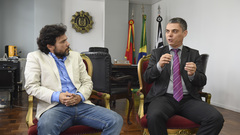 Delegado Carivalli (e) prometeu resposta rápida sobre o caso envolvendo o vereador Foto: Tonico Alvares/CMPA