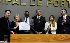 Tarciso Flecha Negra (PSD) entregou diploma a Maria Irene