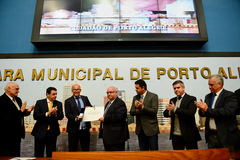 Título de cidadão de Porto Alegre ao senhor Romildo Bolzan Júnior.