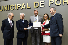 Na foto, a partir da esquerda: Adelino Soares, Manoel Tomaz, Mauro Pinheiro, Adriana Ribeiro e Antônio da Graça