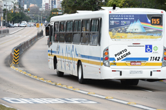 Quando houver greve, veículos particulares poderão usar corredor de ônibus