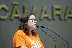 Carolina Soares mencionou casos de violência contra mulheres e de abuso sexual nos ônibus