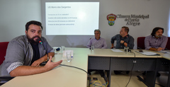 Diretor de atenção primária de saúde da prefeitura, Tiago Frank, participou da reunião