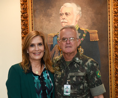 Vereadora Mônica Leal (PP) e general Geraldo Miotto