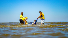 Projeto busca dar oportunidade a pessoas com deficiência de aproveitar praias da Capital