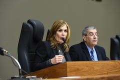 Vereadora Mônica Leal, presidente da Casa, colocou em votação, nesta tarde, quinto pedido de impeachment do prefeito