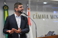 Vereador Felipe Camozzato (Novo) é um dos autores da proposta aprovada