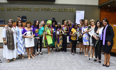 Vereadoras homenagearam mulheres que atuam na luta por direitos