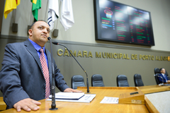 Michael dos Santos pediu retomada das obras e das indenizações