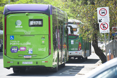 Ônibus, faixa exclusiva, faixa azul, mobilidade urbana.